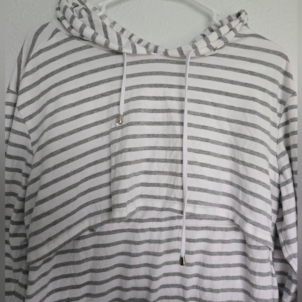 Striped Long Sleeve Top Maternity Breastfeeding - Gray and White - Picture 4 of 6